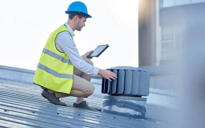 Expert Commercial Roof Maintenance Inspections in Austin