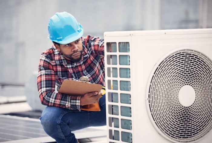 Air Conditioner Technician Repairing Central Air Stock Photo 2177727765 ...